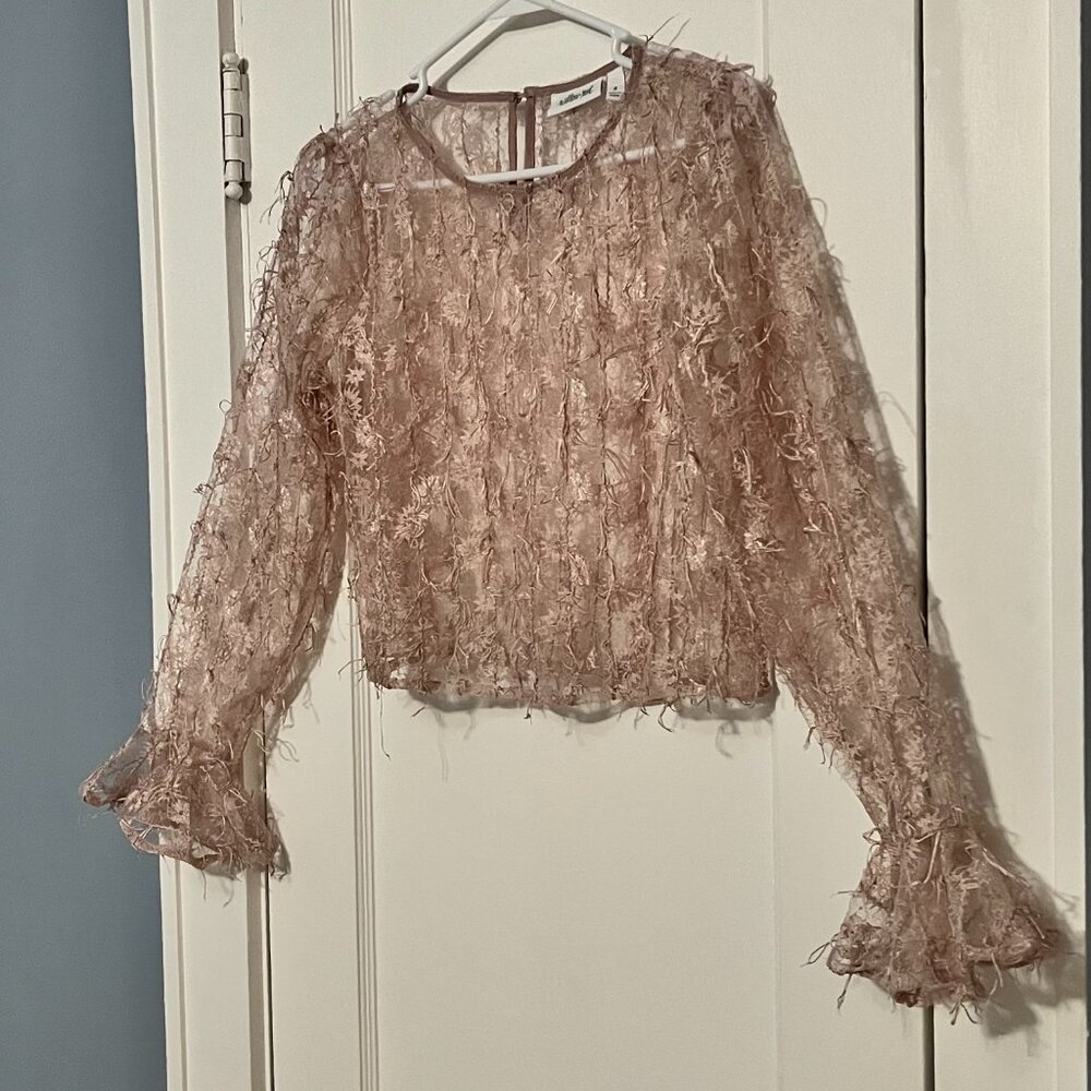 Willow & Root sheer floral lace top size small powder pink fringe detail - Picture 4 of 11